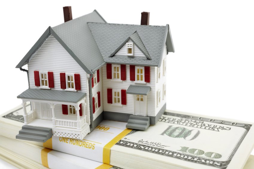 House-on-money---iStock---Kuzma-9-12-14.jpg
